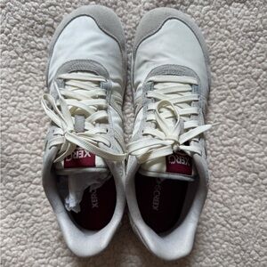 Xero Wynn Sneaker - Size 41/10.5